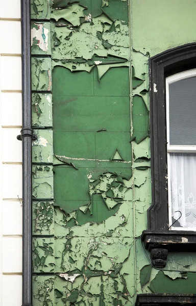 Egy régi zöld épület Front magassági — Stock Fotó