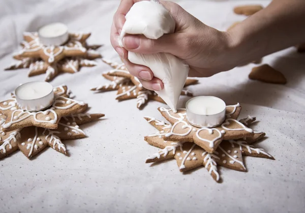 Ручной традиционный медовый торт на Рождество — стоковое фото