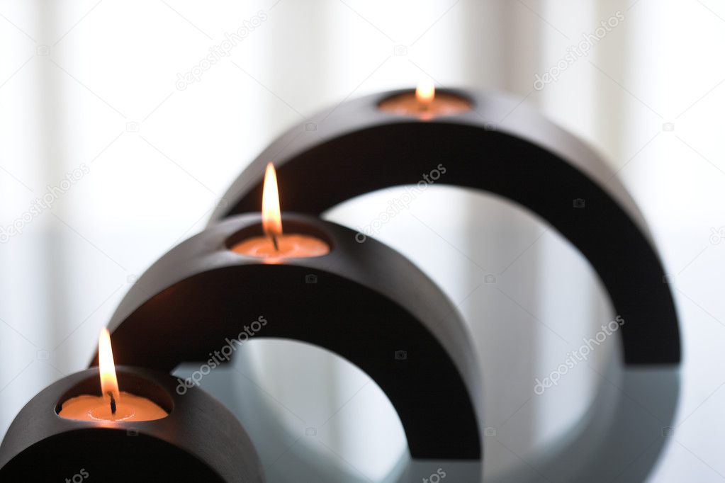 Table ornamental candle holder arches