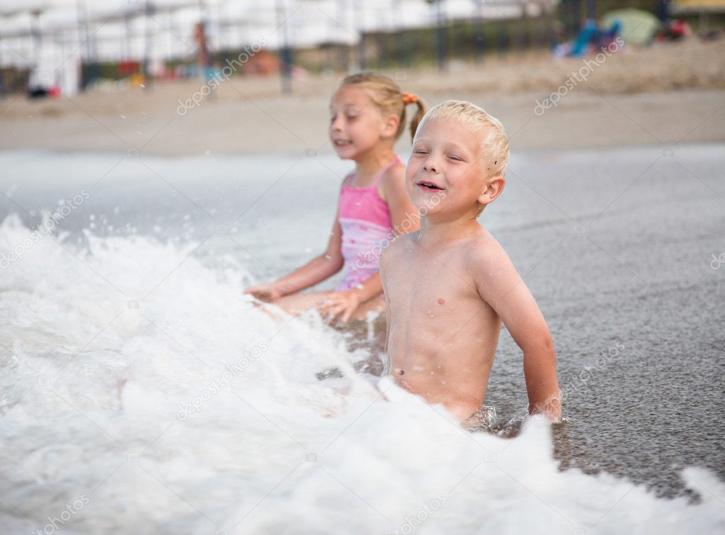 Kids in a sea foam