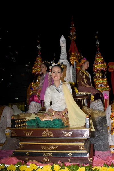 Loy Krathong festival em Chiang Mai Tailândia — Fotografia de Stock