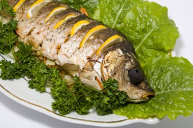 Balık sazan dolma