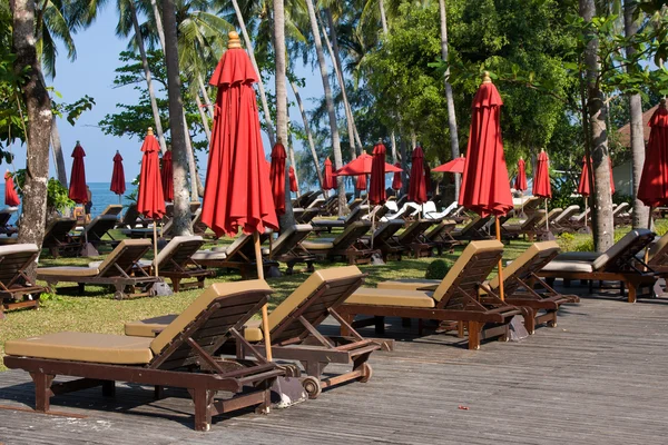Vacker tropisk strand i thailand — Stockfoto