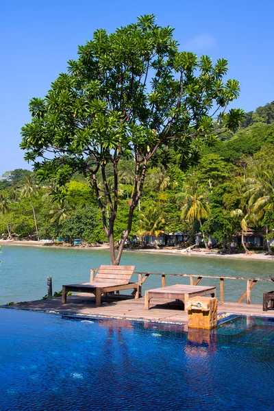 Piękny basen w Tajlandii — Zdjęcie stockowe