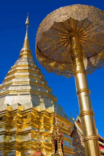 Храм Дои Сутеп в Таиланде — стоковое фото