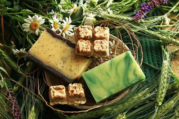 Handmade soap with flowers — Stock Photo, Image
