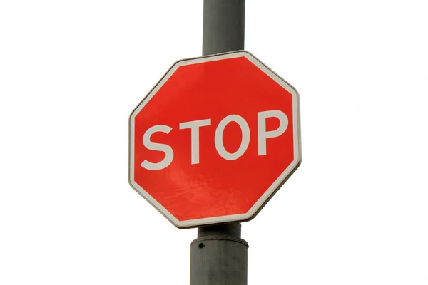 Um sinal de Stop road na coluna — Fotografia de Stock