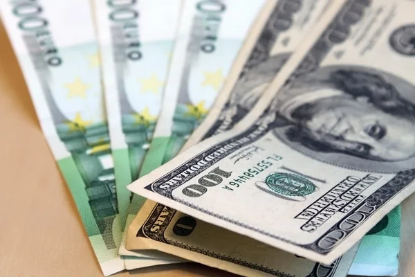 두 개의 주요 경화 - 미국 달러와 유로화 — 스톡 사진