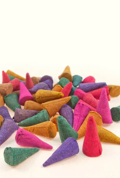 Cones de incenso coloridos — Fotografia de Stock