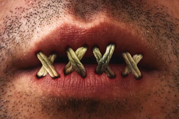 Varrott száj — Stock Fotó