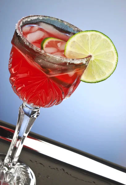 Röd cocktaildryck — Stockfoto