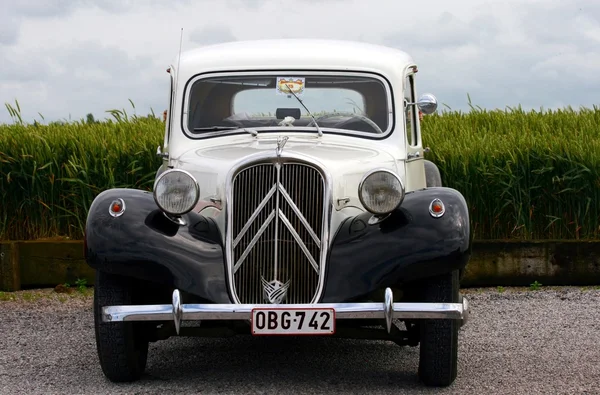 Oldtimer citroen francouzské auto — Stock fotografie