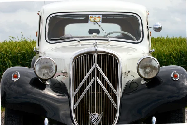 Oldtimer citroen γαλλική αυτοκινητοβιομηχανία — Φωτογραφία Αρχείου