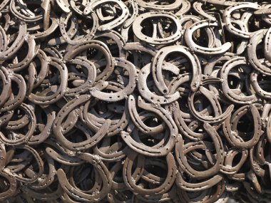 Welded horseshoes clipart