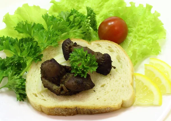 スモーク鶏砂肝の前菜 — ストック写真