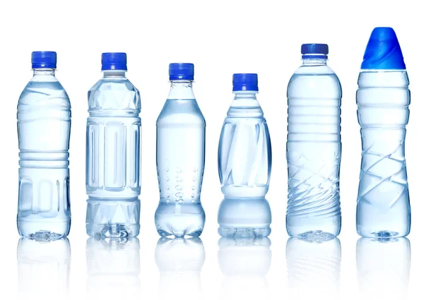 Zbieranie butelek z wodą — Zdjęcie stockowe