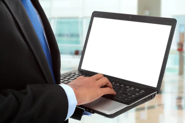 Arbetar med laptop — Stockfoto