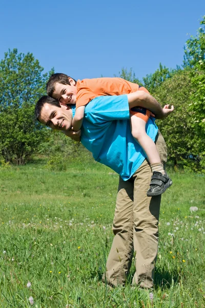 Pai e seu filho — Fotografia de Stock