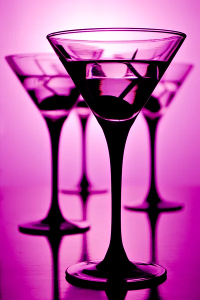 紫のマティーニ — ストック写真