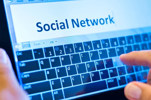 Typing social network — Stock Photo, Image