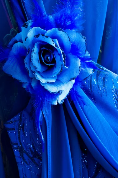 Szczegóły niebieska sukienka — Zdjęcie stockowe