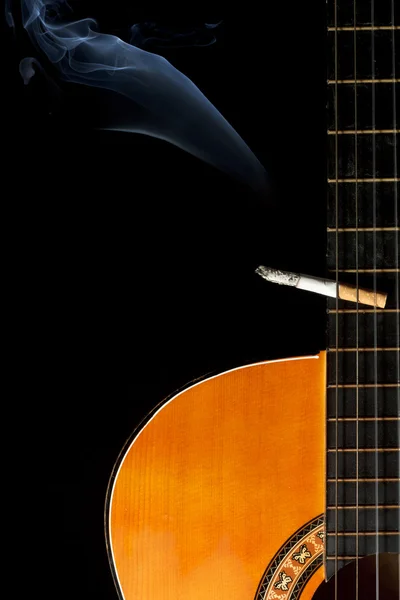 Guitar with Smoking Cigarette — Stock Photo, Image