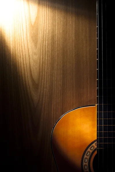 Guitarra em Madeira — Fotografia de Stock