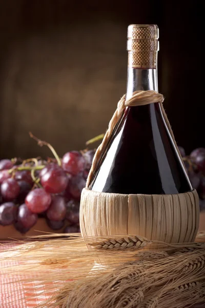 Red Wine Flask — Stock Photo, Image