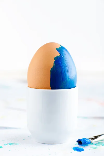 Paskalya yumurtaları boyamak — Stok fotoğraf