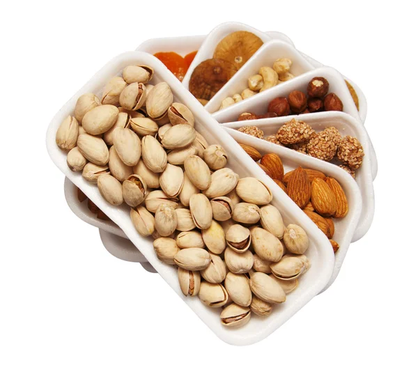 Set van noten en gedroogde abrikozen-grondnoten, cashewnoten, amandelen, walnu — Stockfoto
