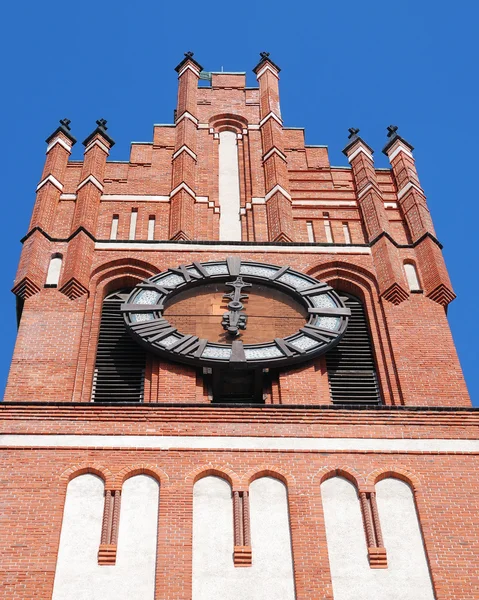 Turm mit Uhr in Kaliningrad — Stockfoto