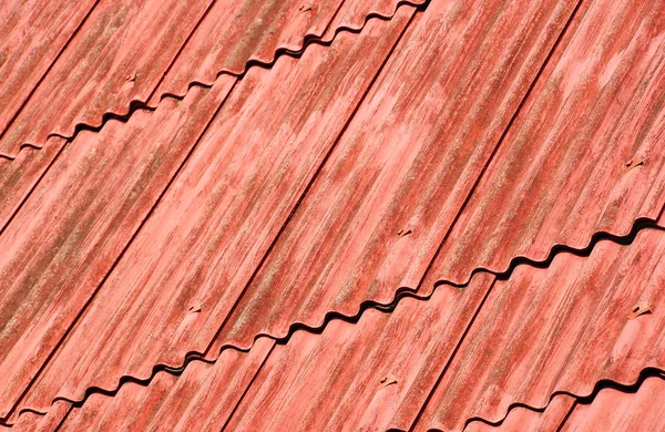 Kırmızı çatı doku arka plan — Stok fotoğraf