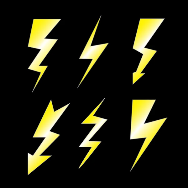 Uppsättning av lightning på svart — Stock vektor