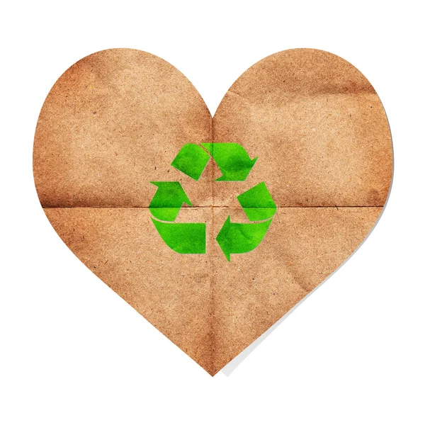 Papier artisanal forme de coeur avec signe de recyclage vert — Photo