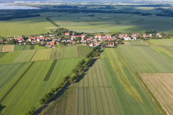 Widok z lotu ptaka krajobraz wsi — Zdjęcie stockowe