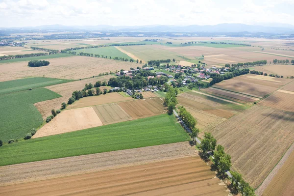 Widok z lotu ptaka krajobraz wsi — Zdjęcie stockowe