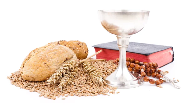 Símbolo del cristianismo, pan y vino en copa — Foto de Stock