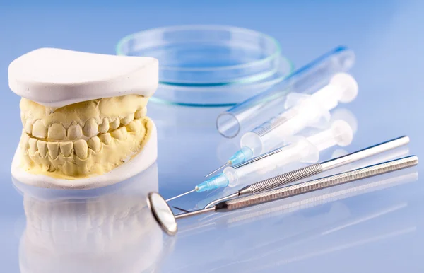 Equipamento médico para cuidados dentários — Fotografia de Stock