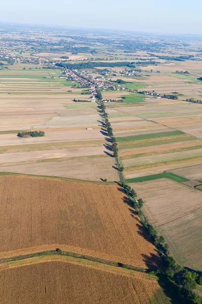 Vista aérea da paisagem da aldeia — Fotografia de Stock
