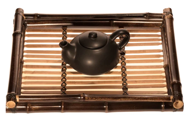 Чайный поднос с чайником — стоковое фото