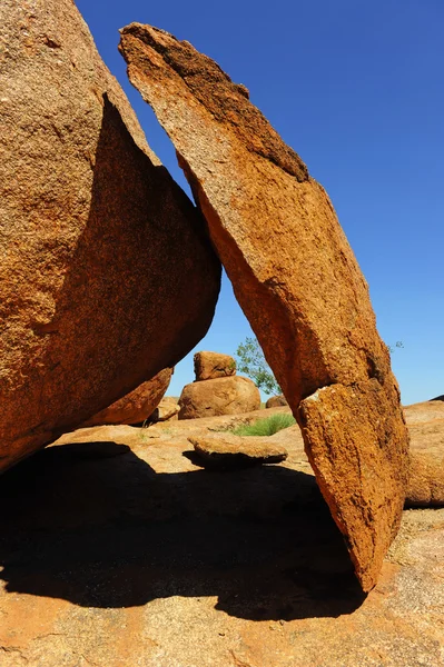 Дьяволы мрамора в Австралии — стоковое фото