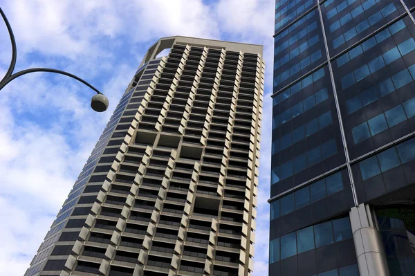 Edifício de arranha-céus de escritório — Fotografia de Stock