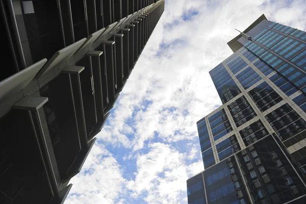 高不断上升的摩天大楼在中央商务区 — 图库照片
