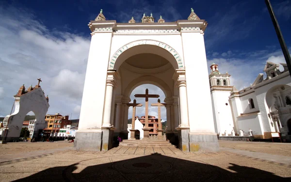 コパカバーナ、ボリビア、南アメリカで大聖堂の一部. — ストック写真