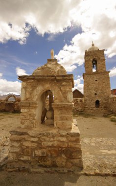 sajama, Bolivya taş kilise kule.