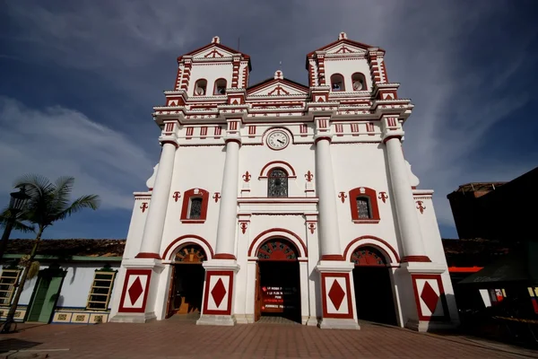 Церковь в Гуатапе, Медельин, Колумбия . — стоковое фото