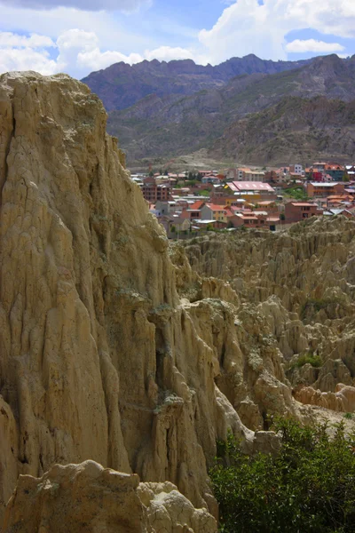 Uitzicht vanaf de Maan vallei, la paz, bolivia. — Stockfoto