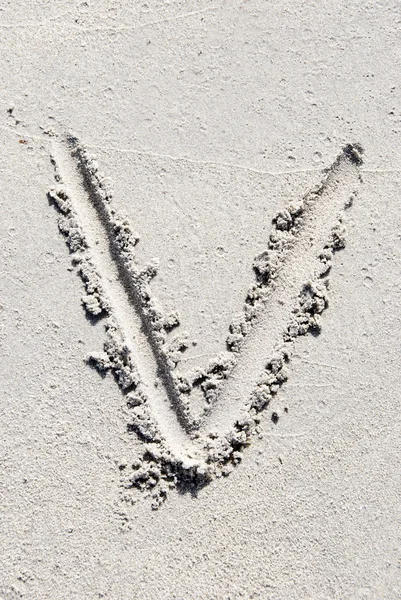Písečná pláž abeceda: písmeno V — Stock fotografie