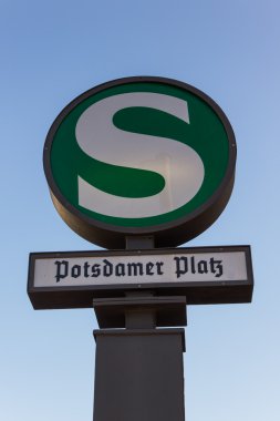 s-bahn istasyonu potsdamer platz iz toplu taşıma