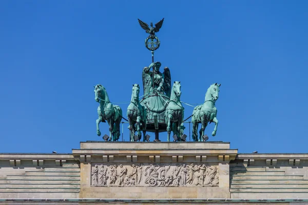 Vierspan van de Brandenburger Tor in Berlijn — Stockfoto